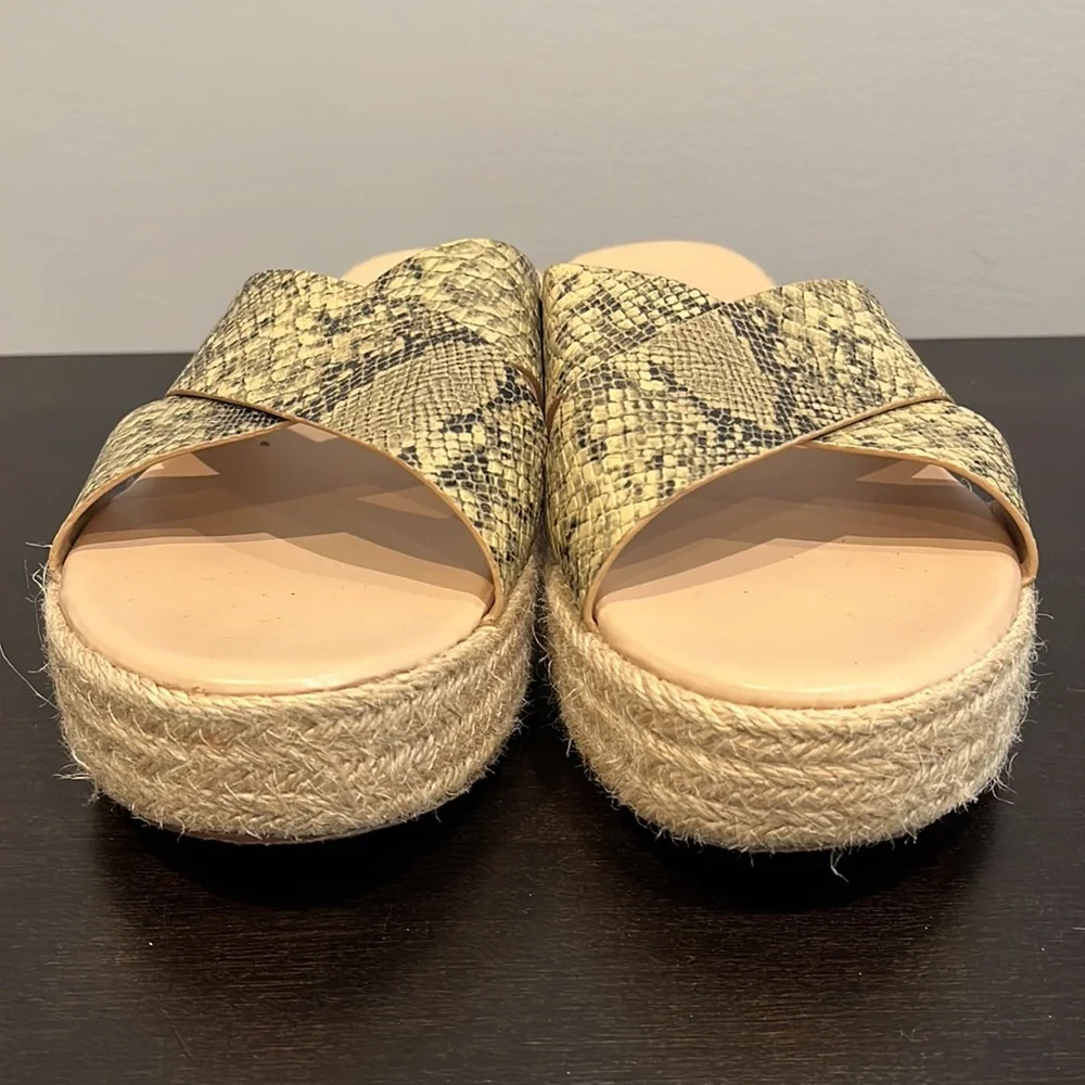London Rag | EUC Snakeprint Espadrille Slide Sandals